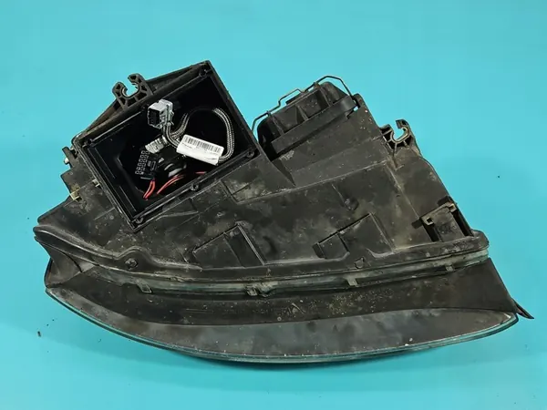 Faros izquierdo Audi A4 B6 00-04 image 7