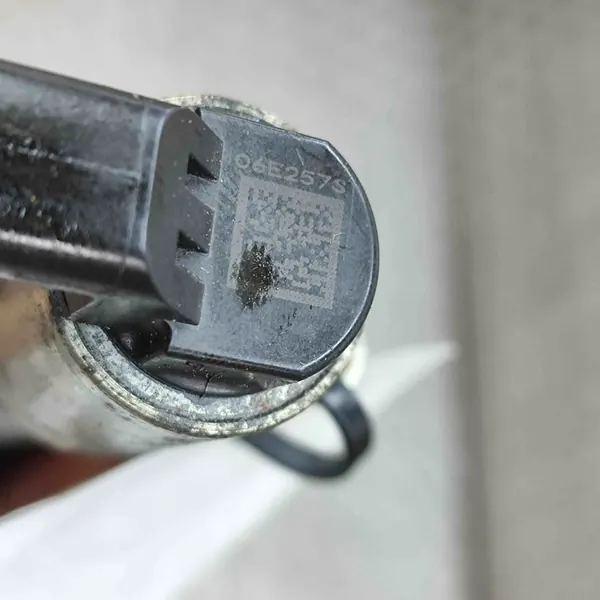 Válvula eletromagnética Bentley Continental Coupe 06E109257N image 7