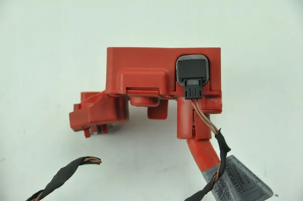 BMW 5' E60 Terminal Positivo SBK2 6989780 OEM image 3