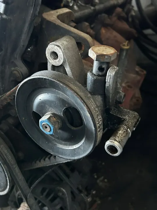Pompe de direction OEM 57100-2D000 pour Hyundai image 2
