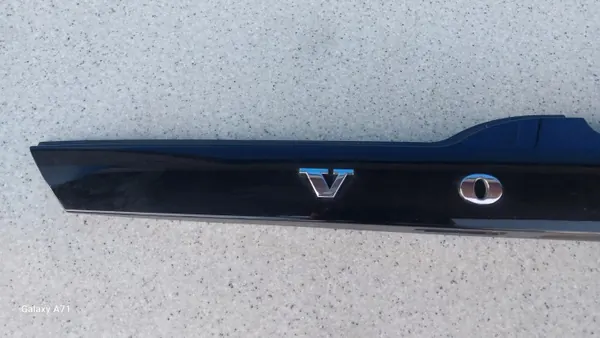VOLVO V60 I Garniture Hayon Caméra OEM image 3