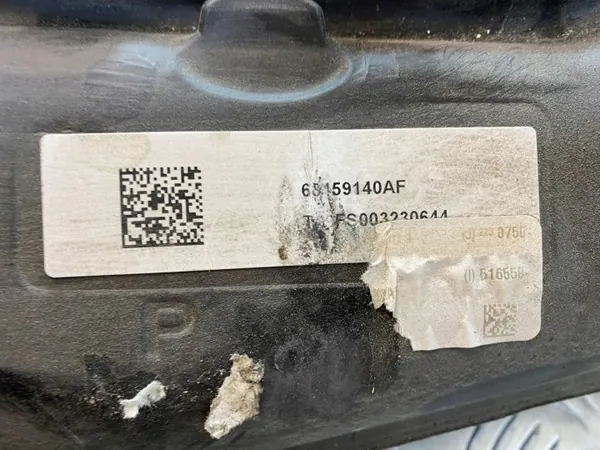 Jeep Grand Cherokee WL Polttoainesäiliö OEM 68159140AF image 8