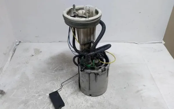 Polttoainepumppu OEM 220212002005 Audi A6 2.0L Diesel image 2
