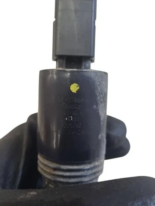 Pompe lave-glace Ford Fiesta OEM AE9317664AA image 4