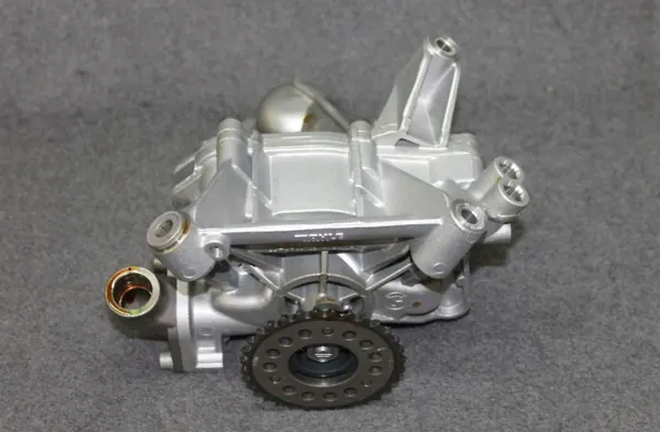 Pompe à huile BMW OEM 8601072 - Kilométrage bas image 5