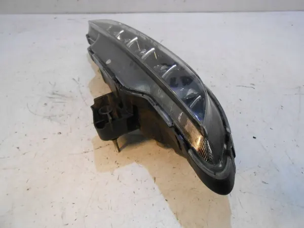 OEM 92201B1020 LED Mistlamp DRL Linker Genesis image 9