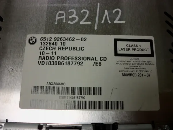 Radio CD Professional BMW OEM 9263462 - Usado image 3
