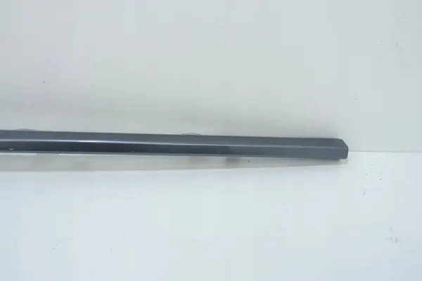 OEM 86696-HFAA0 Takapuskurin Lista Hyundai Kona II EV image 4