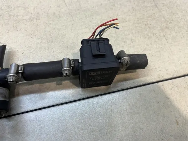 Rampe d'injection GPL OEM 110R006300 pour Chrysler Pacifica image 5
