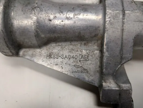 OEM HK833A040AB Rechter Vorderer Antriebswellenhalter image 3