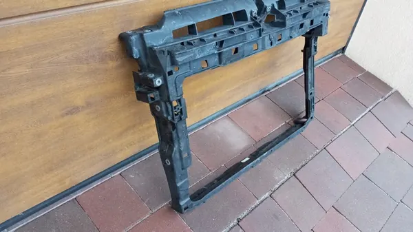 VW Touran III Frontverstärkung OEM 5TA805594B image 3