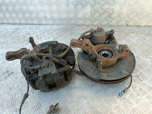 Cubo Dianteiro Esquerdo OEM PIASTA ZWROTNICA Suzuki image 4