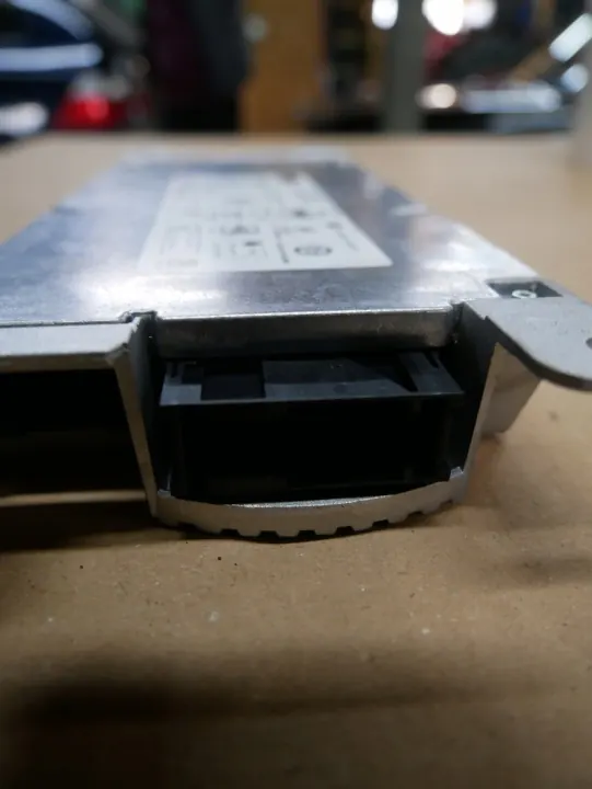 BMW OEM 9257161 Telematik Combox Modul image 3