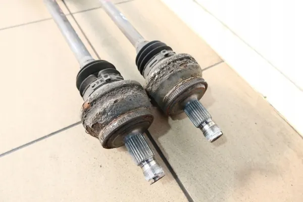Mercedes W204 Halfas OEM 204półoś-63 Links/Rechts image 3