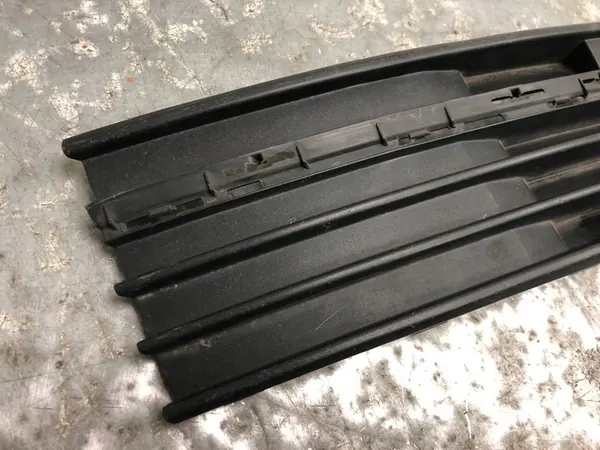 Griglia paraurti anteriore destra VW T6 7E5853684 image 3