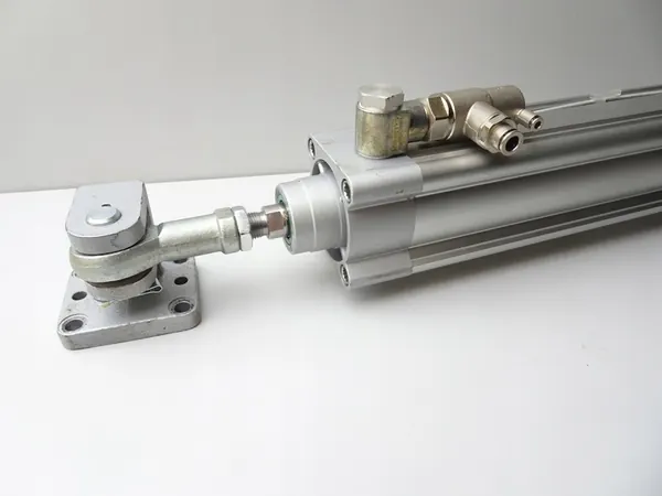FESTO DSBC Pneumatischer Aktuator 63-500 PPSA-N3 image 3