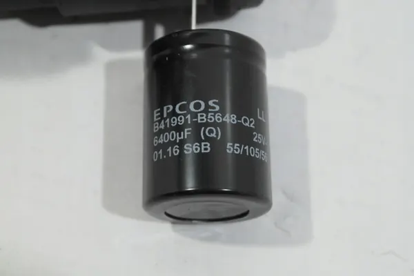 AUDI A4 B9 Terminal de Fusível de Distribuição 8W0941823F image 6