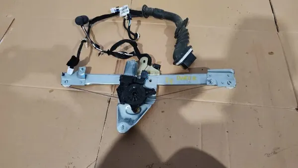 Mecanismo de janela dianteira direita Dacia Duster II image 2