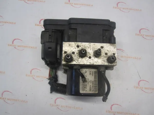 Opel Combo D ABS-pomp OEM 00051924796 image 3