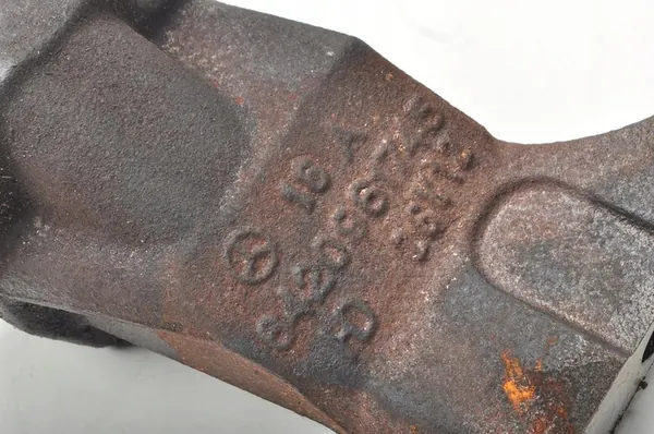 MERCEDES W212 3.0 CDI Turbofäste A6420961745 image 2