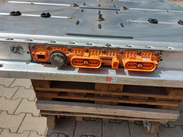 Skoda Enyaq Batteri OEM 1EA804842T 62kWh Begagnad image 4
