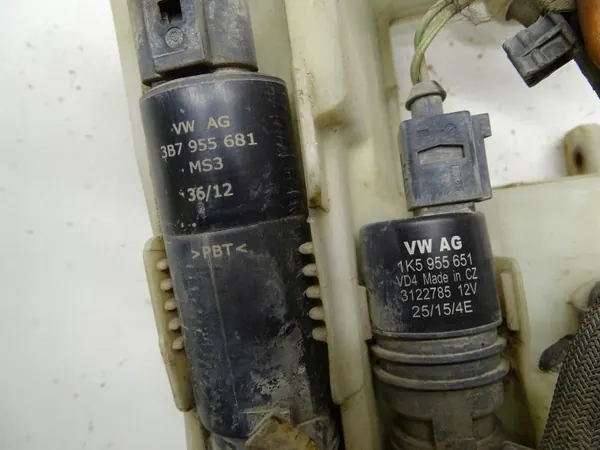 Pesunesteastia OEM 3C8955453F VW Passat CC:lle image 8