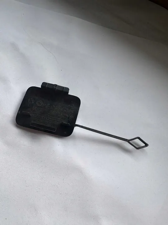 MERCEDES E-KLASSE W212 SEDAN BUMPERPLUG A2128850326 image 2