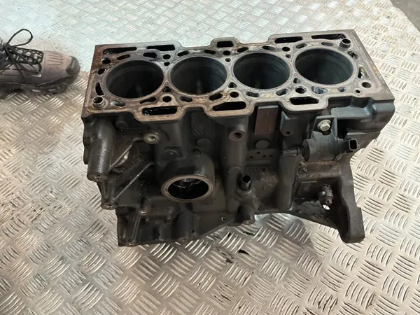 Motorblok Nissan Qashqai J10 1.5 DCI K9K430 image 5