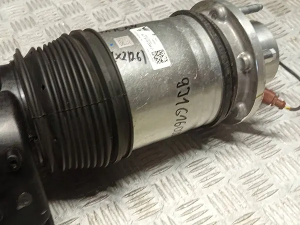 OEM 9J1616038D Porsche Taycan Etu-Oikea Jousitus image 7