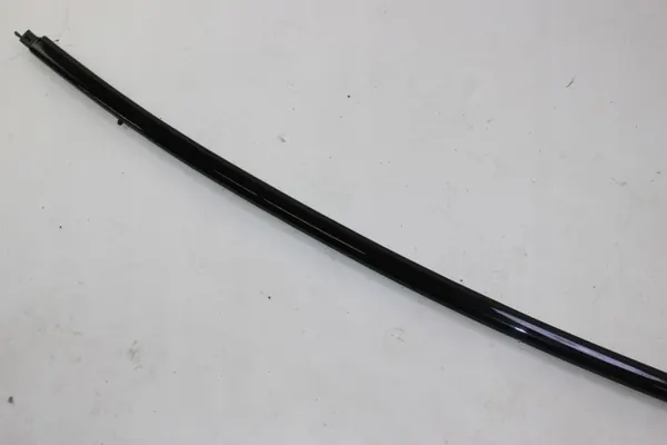 BMW F44 Moldura Teto Dianteira Esquerda OEM 7483155 image 3