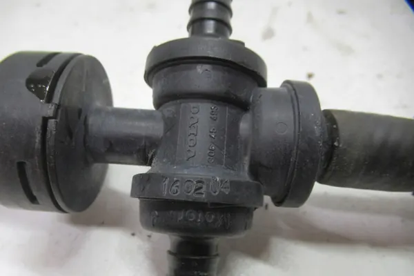 Volvo S60 V70 II S80 Válvula de Vácuo image 4