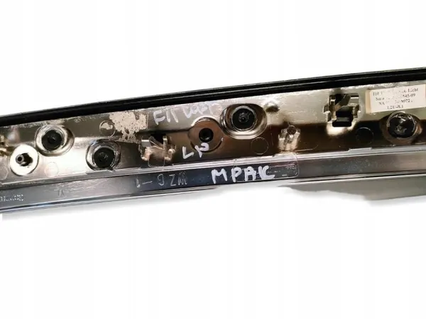 BMW F11 M-Paket Tunnel- & Seitenschmuck OEM image 10