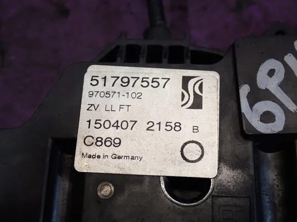 FIAT GRANDE PUNTO 05-10 Vorderes Linkes Schloss 51797557 6 Pin image 9