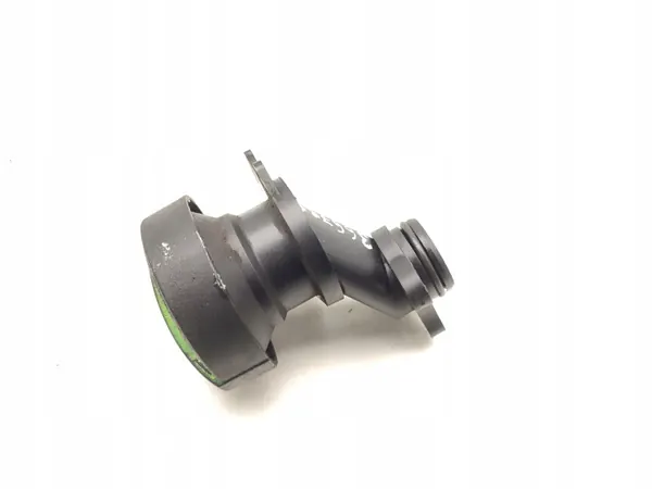 Tapa de llenado aceite Volvo V70 OEM 31330189 image 5