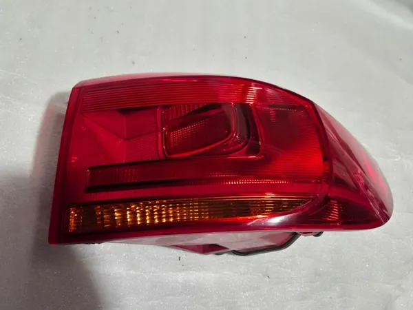 Luz Trasera Derecha VW Tiguan 5N 5N0945096R image 2