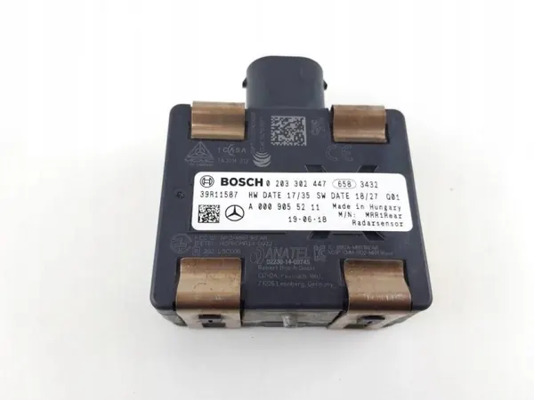 Mercedes GLA H247 Dodehoek Radarsensor A0009055211 image 3