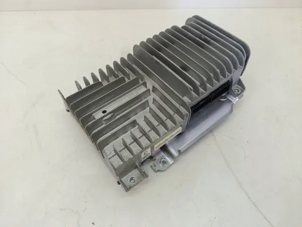 Infiniti Q50 2016 BOSE versterker OEM 280614GD0A image 2