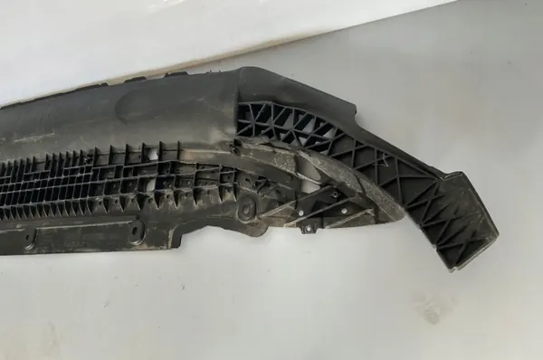 OEM 8B3807611A Stoßstangenabdeckung Audi A5 B10 S-Line image 5