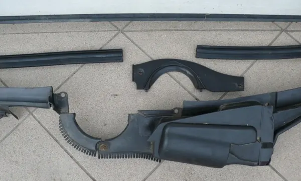 Cubierta mecanismo limpiaparabrisas OEM 1408302428 Mercedes image 3