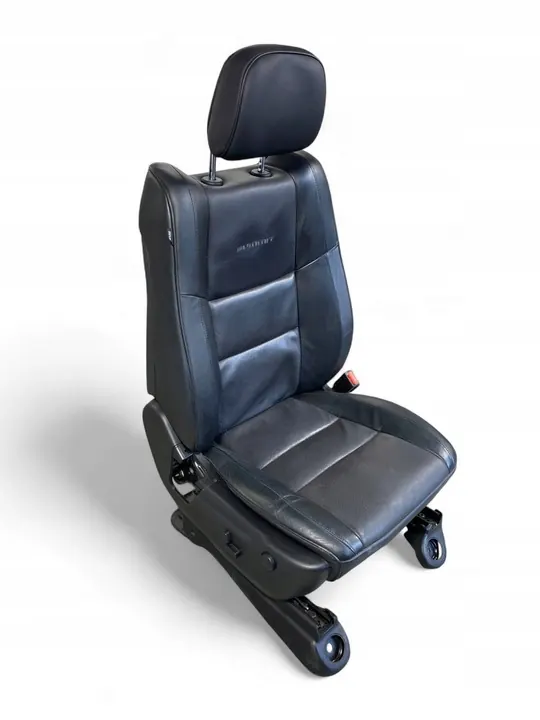 Jeep Grand Cherokee WK2 Summit Seat image 8