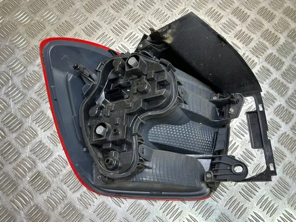 Luz trasera derecha BMW 1 F20 F21 2013 7270098 image 5