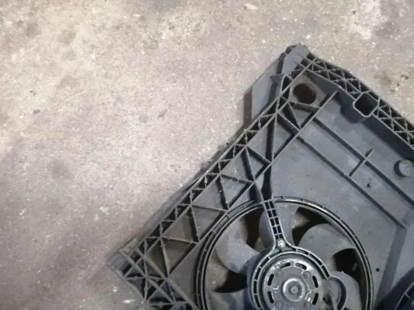 OEM 7700315275 Ventilatorhuis Opel Movano 2.5D image 8