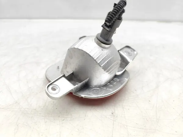 Luz de marcha-atrás esquerda Jeep Renegade OEM 52100274 (18-23) image 5