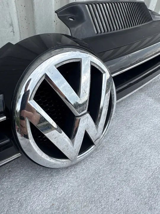 VW GOLF VI 2008-2012 Grill R20 5K0853651 image 4