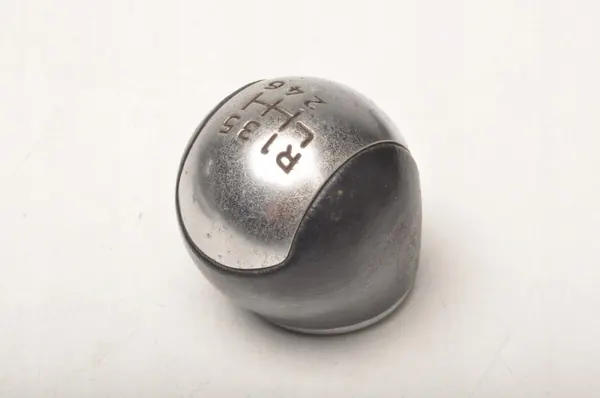 Pommeau de levier FORD OEM 311576 pour Fiesta MK8 ST image 7