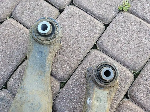 Braccio di sospensione posteriore destro Opel Insignia A image 2