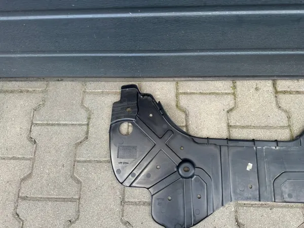 OEM 9820189780 Protection Sous-Moteur Citroen Jumpy III image 4