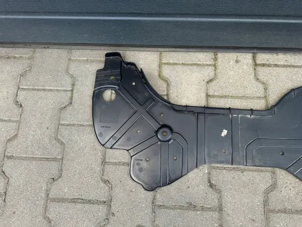 OEM 9820189780 Protection Sous-Moteur Citroen Jumpy III image 5