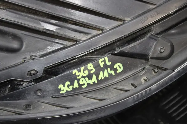 Oikea etuvalaisin VW Passat B8 3G1941114D image 7