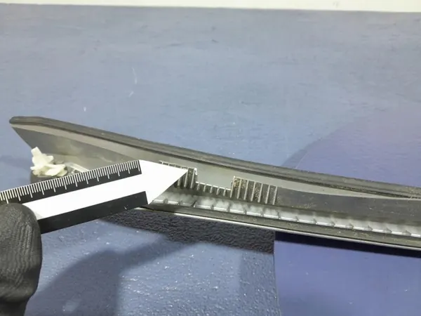 Linke Windschutzscheibenleiste OEM 73152-TL0 Honda Accord image 7